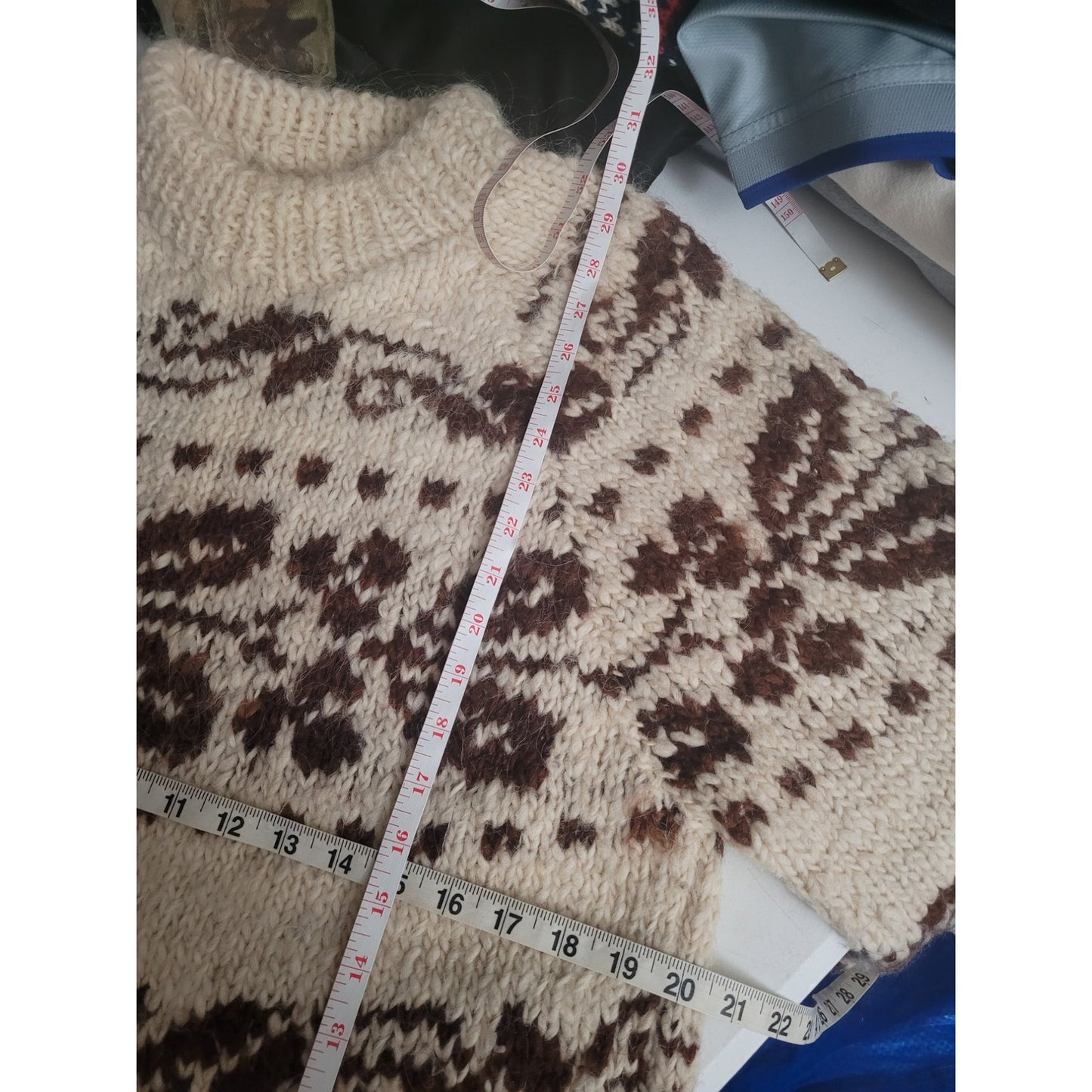 Vtg Andes Artesanias Wool Sweater