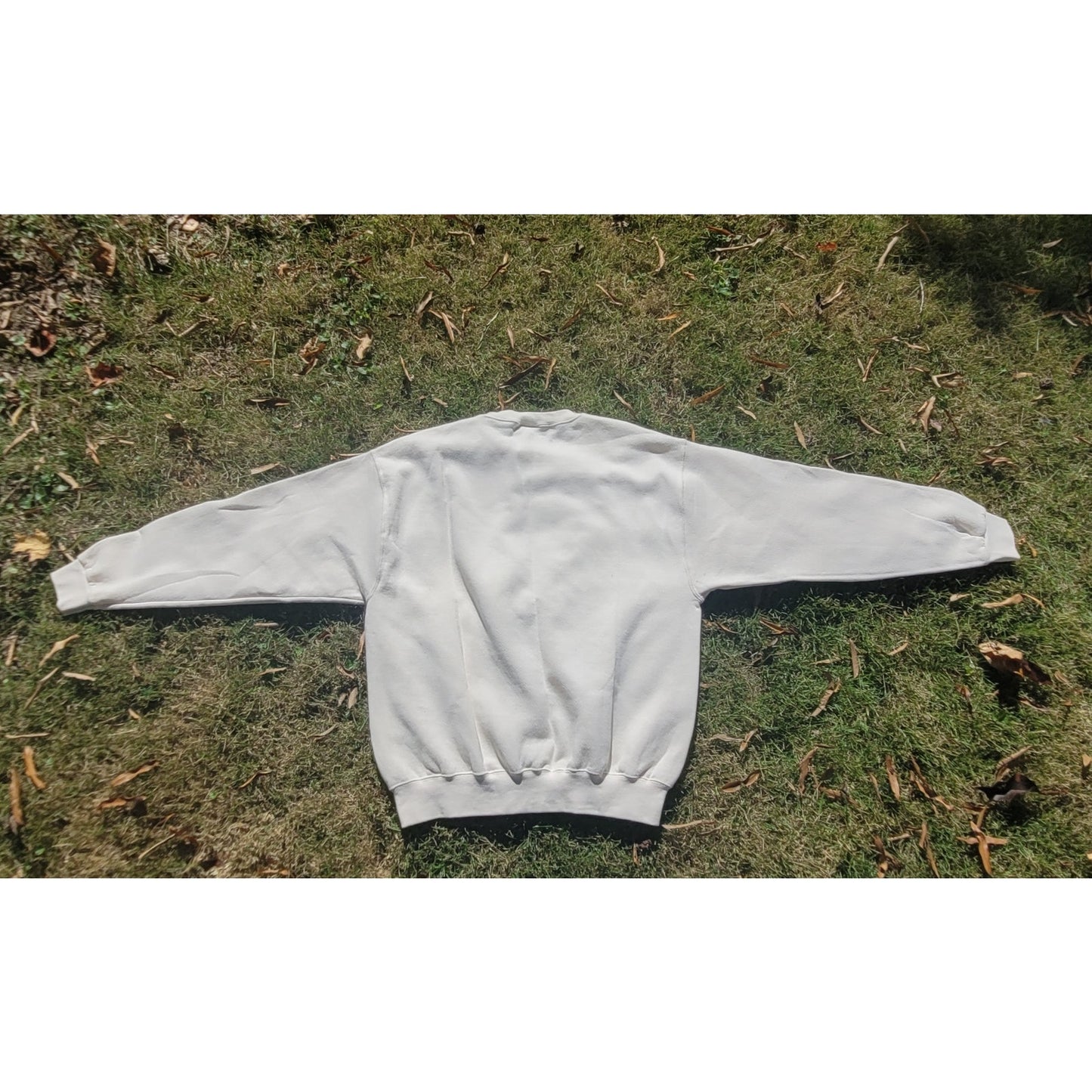 Vintage Mickey Minnie Beach Disney Store crewneck Sweatshirt
