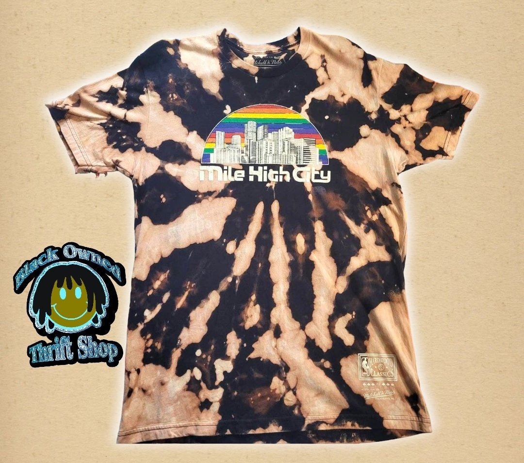 #retrovintagethrift#, #blackownedthrift#, #raptees#