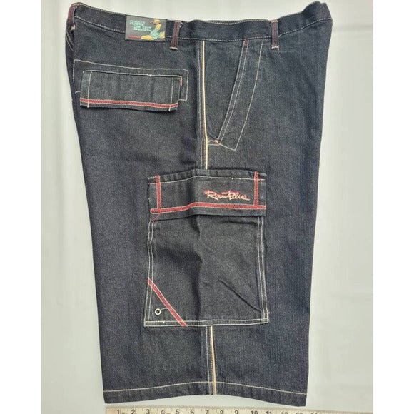 #retrovintagethrift#, #blackownedthrift#, #raptees#