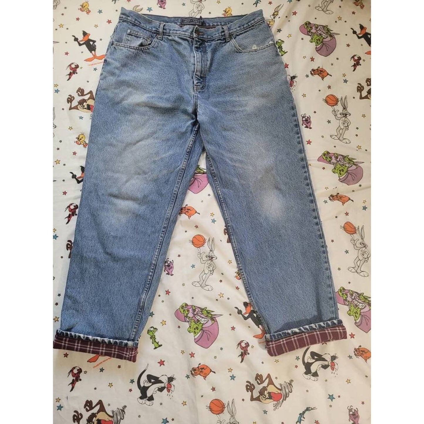 #retrovintagethrift#, #blackownedthrift#, #raptees#