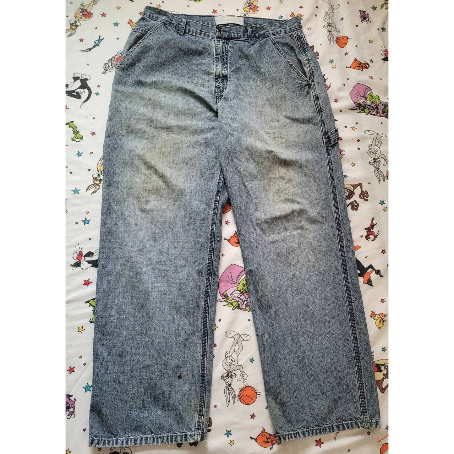 #retrovintagethrift#, #blackownedthrift#, #raptees#