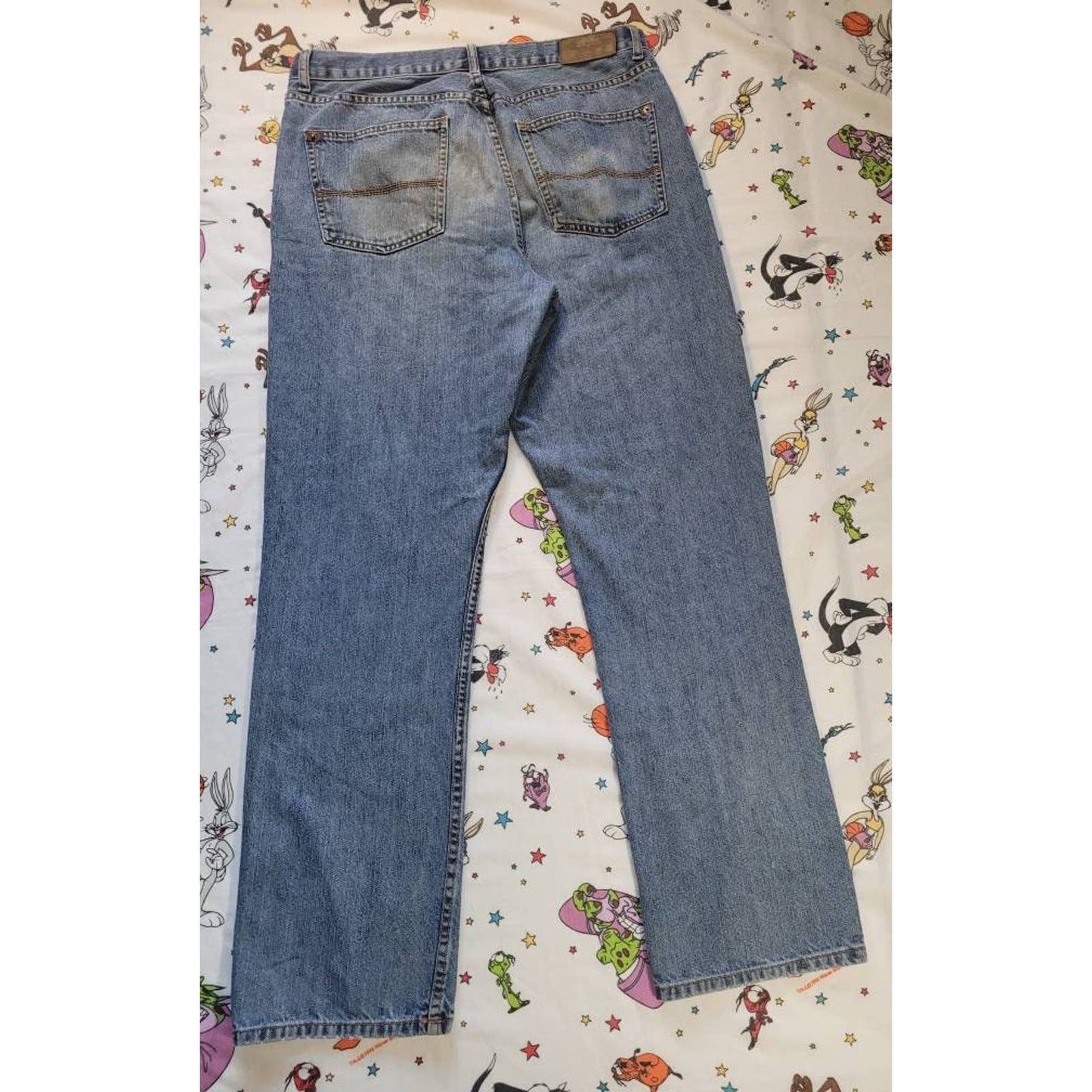#retrovintagethrift#, #blackownedthrift#, #raptees#