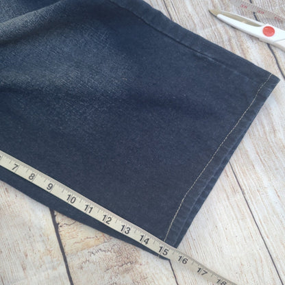 Vintage True Rock denim shorts  Baggy Jorts