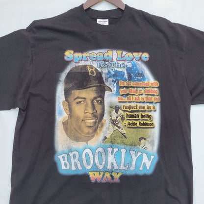 Brooklyn Jackie Spread Love Shakawear tee