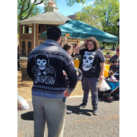 Misfits Cardigan Sweater Button up Acrylic Knit