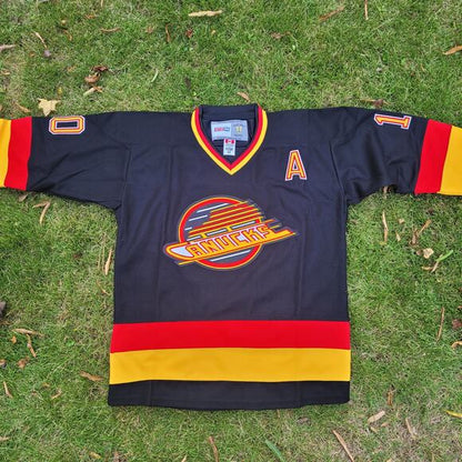 Vintage Vancouver Canucks Hockey Jersey Bure #10 CCM